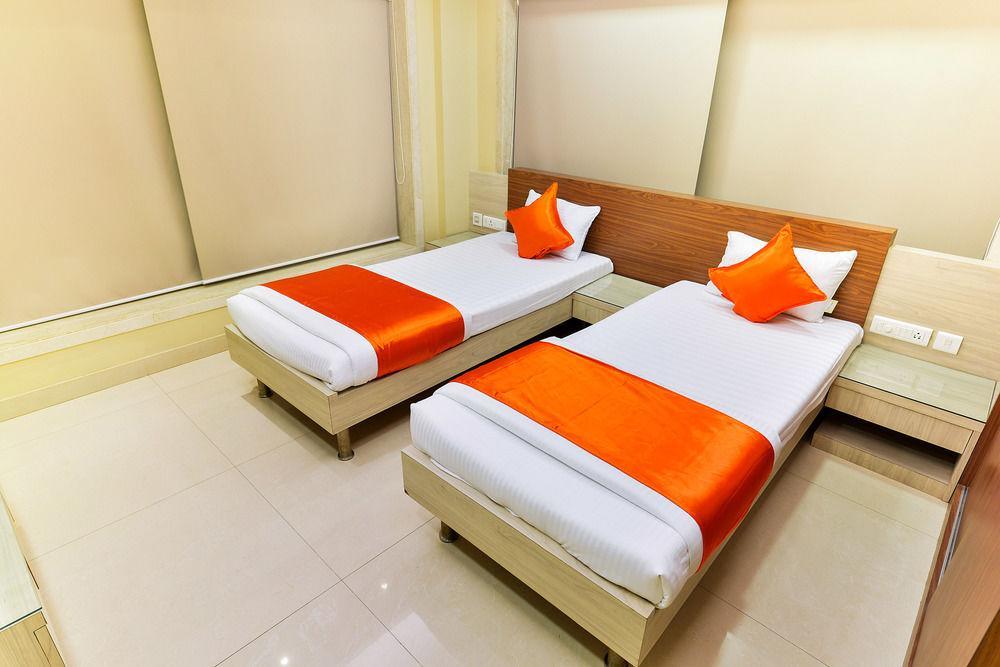 Zo Unitech New Town Hotel 3*